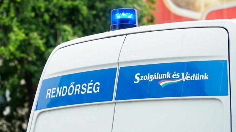 Három napja eltűnt egy 14 éves fiú Kecskemétről, és a hatóságok minden lehetséges eszközt bevetnek, hogy rátaláljanak. Az égen-földön keresett fiatal képe már széles körben terjed, hogy minél több emberhez eljusson a híre.