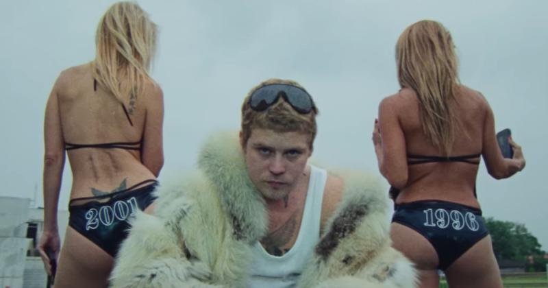 Kreatív Online - Csepelen készült Yung Lean legfrissebb videoklipje, amelyben Beton.Hofi is szerepet kapott.