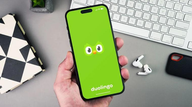 A Duolingo új szintre emeli a tanulást, tele energiával és kreativitással, így búcsút mondhatunk a megszokott, unalmas módszereknek!