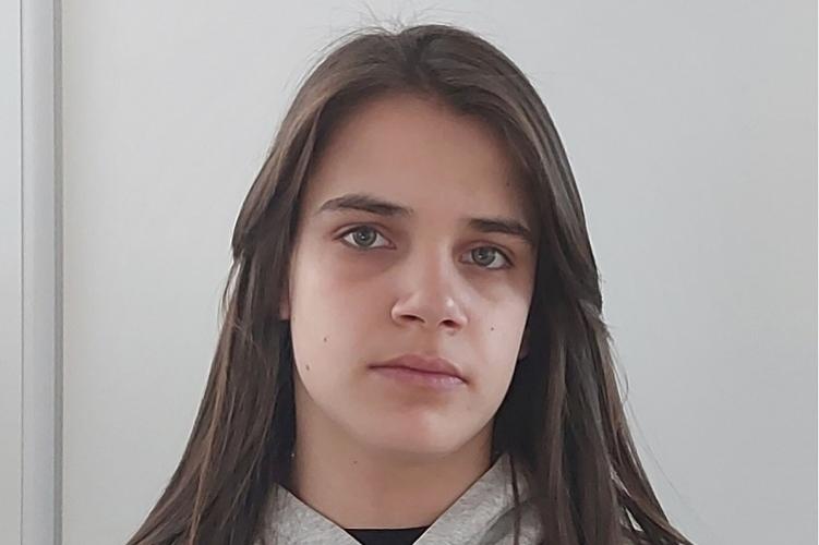 Eltűnt Fenesi-Simon Tamara Léna, akinek sorsa aggasztó kérdéseket vet fel. Az ő eltűnése sokakat megérintett, és reméljük, hogy gyorsan előkerül.