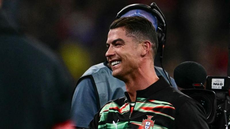 Portugália egy aprócska ország, de Cristiano Ronaldo annyira elkötelezett iránta, hogy akár a lábát is kockáztatná érte.
