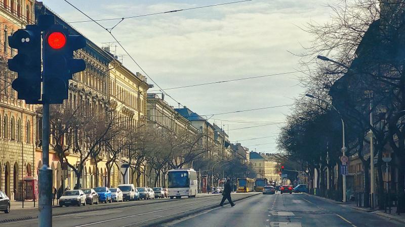 Múzeumok Éjszakája 2025: Fedezd fel a legfontosabb információkat és közlekedési lehetőségeket szombaton!