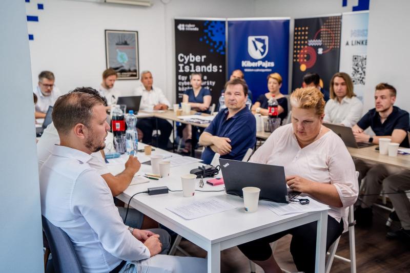 Kiberbűnözők világában: Mit tehetsz, ha a célkeresztbe kerülsz? - E-volution - DigitalHungary - Ahol a digitális és valóságos világ találkozik. Fedezd fel az online élet rejtelmeit!