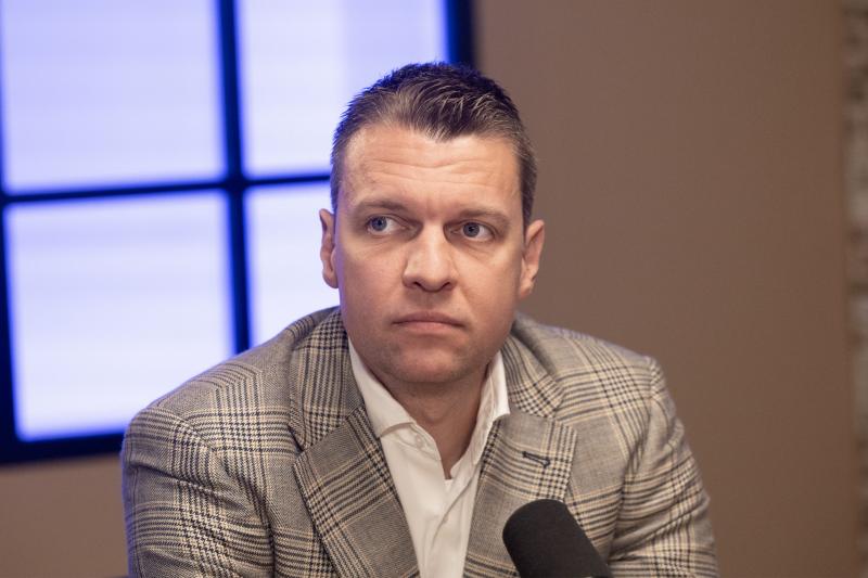 Menczer Tamás: Ordas Eszter kiábrándult Varga Judit nyilatkozata után

Ordas Eszter, a közélet egyik ismert szereplője, úgy tűnik, hogy a legutóbbi Varga Judit által tett kijelentések után elérte a tűréshatárát. A nyilatkozat, amely széleskörű vitát gener