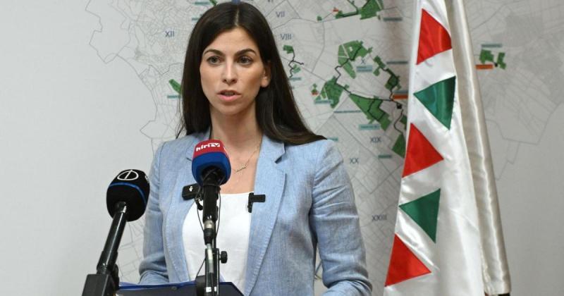 Szentkirályi Alexandra bejelentette, hogy Budapesten jelentős közlekedési fejlesztések kezdődtek, amelyek alapvetően formálják át a város közlekedési rendszerét.