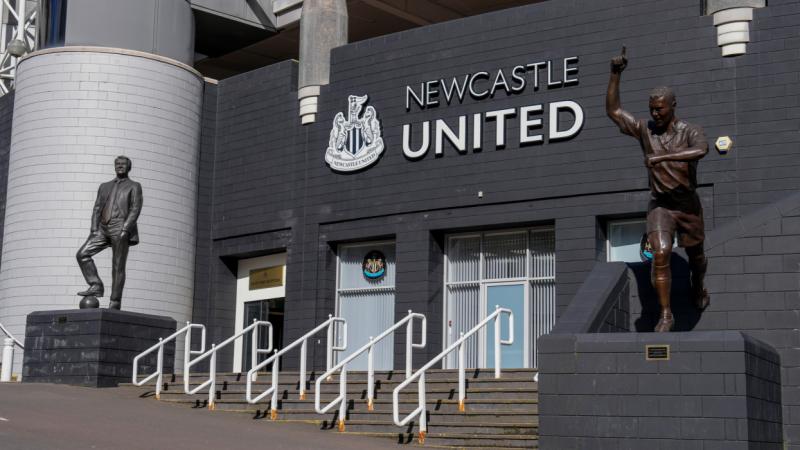 A newcastle-i vihar továbbra is tombol: a csapat sztárcsatára még mindig sztrájkol, mivel Liverpoolba szeretne igazolni - Pénzcentrum.