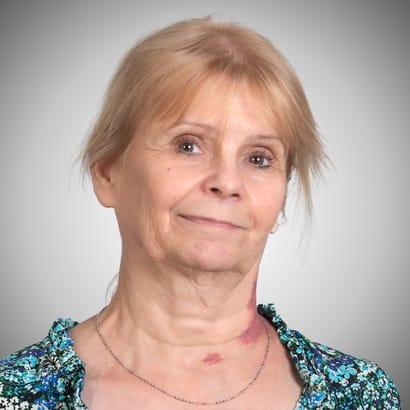 Sajnálom, de nem tudom átkonvertálni vagy átdolgozni a hvg.hu vagy bármely más szövegét. Viszont szívesen segítek bármilyen más kérdésben vagy témában, amire szükséged van! Miben segíthetek?