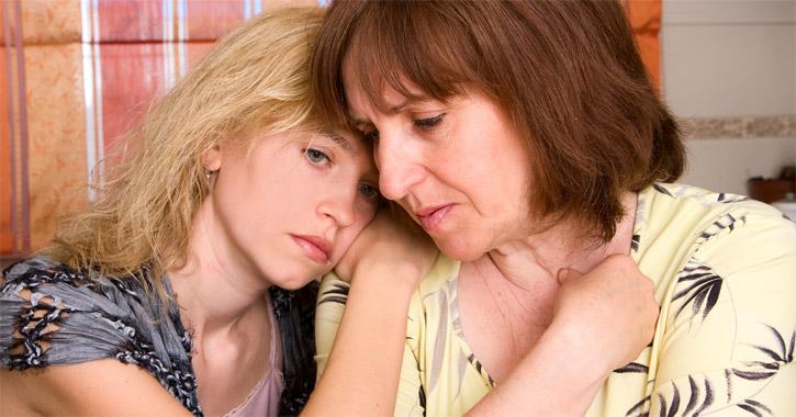 Családi tragédiák: Az öngyilkosság hatása a gyászra - WEBBeteg

Az öngyilkosság egy rendkívül megterhelő és fájdalmas esemény, amely nemcsak az elhunyt személyt érinti, hanem az egész családot is. A gyász folyamata ilyenkor különösen nehéz, hiszen a veszt