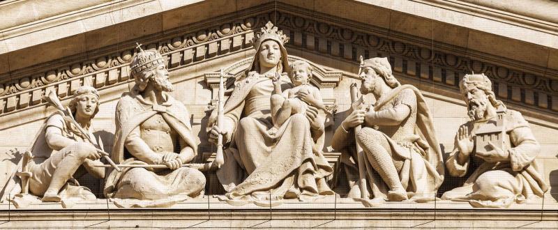 Felfedeztük Gizella királyné titkos nyughelyét, egy olyan eldugott helyen, ahol senki sem gondolná, hogy pihen. Szent István halála után kegyetlen sorsra jutott, melynek következményeként a történelem homályába merült.