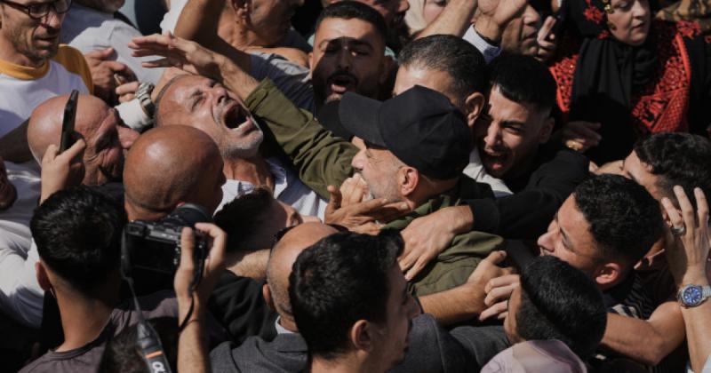 Az Izraelbe visszatért túszok életveszélyes egészségügyi kihívásokkal küzdenek.