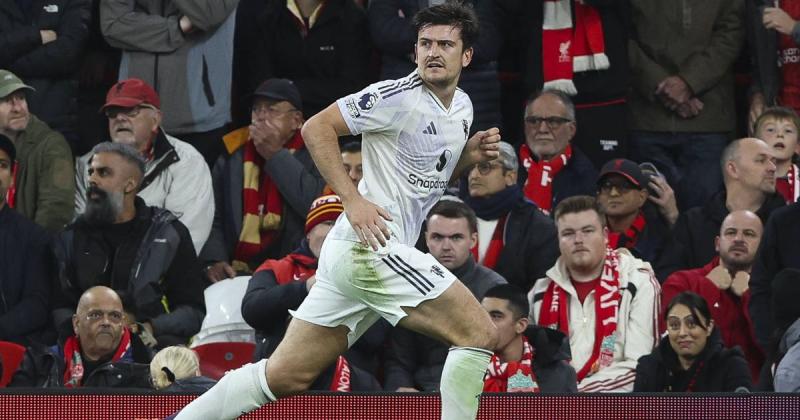 Alan Shearer véleménye szerint a Manchester United védője komoly eséllyel pályázik arra, hogy helyet kapjon az angol válogatott világbajnoki keretében.