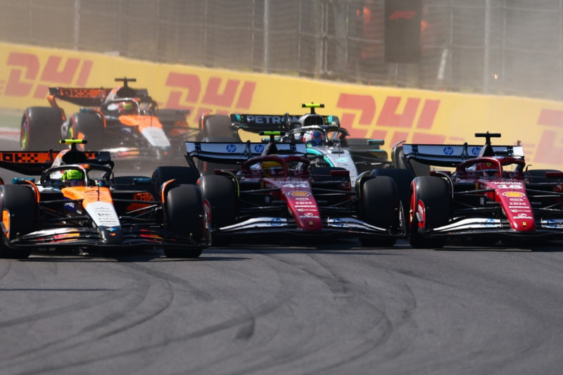 A Forma-1 világában a sebesség és a precizitás találkozik, ahol a legjobb pilóták és csapatok küzdenek a legmagasabb dicsőségért. Az autók nem csupán gépek; ezek a technológiai csodák a mérnöki tudomány csúcsát képviselik, amelyek a legapróbb részletekig 